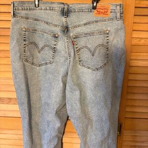 Levi Buttlifting Jeans!